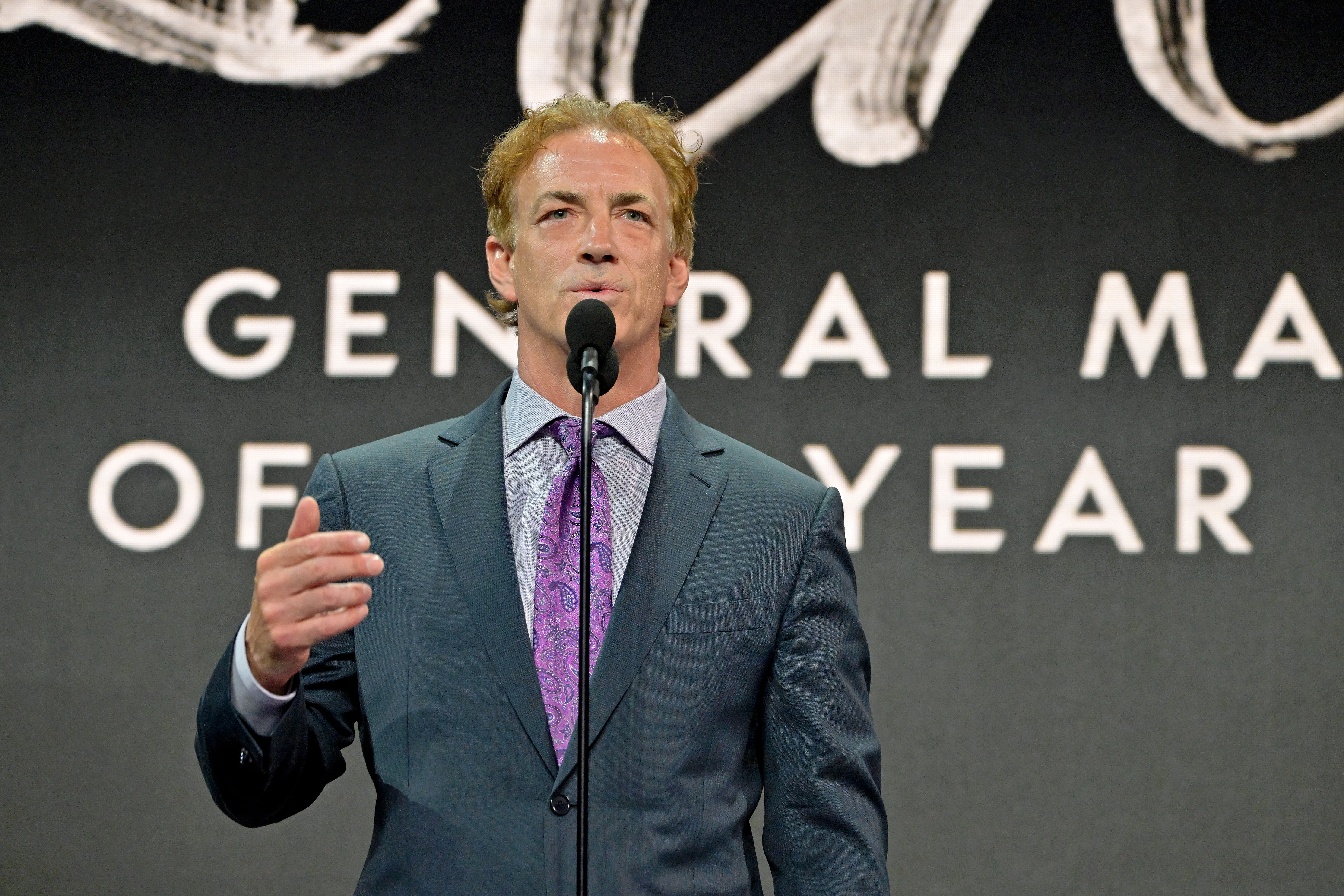 Joe Sakic's vision will need to shape the Avalanche's future - Source: Imagn